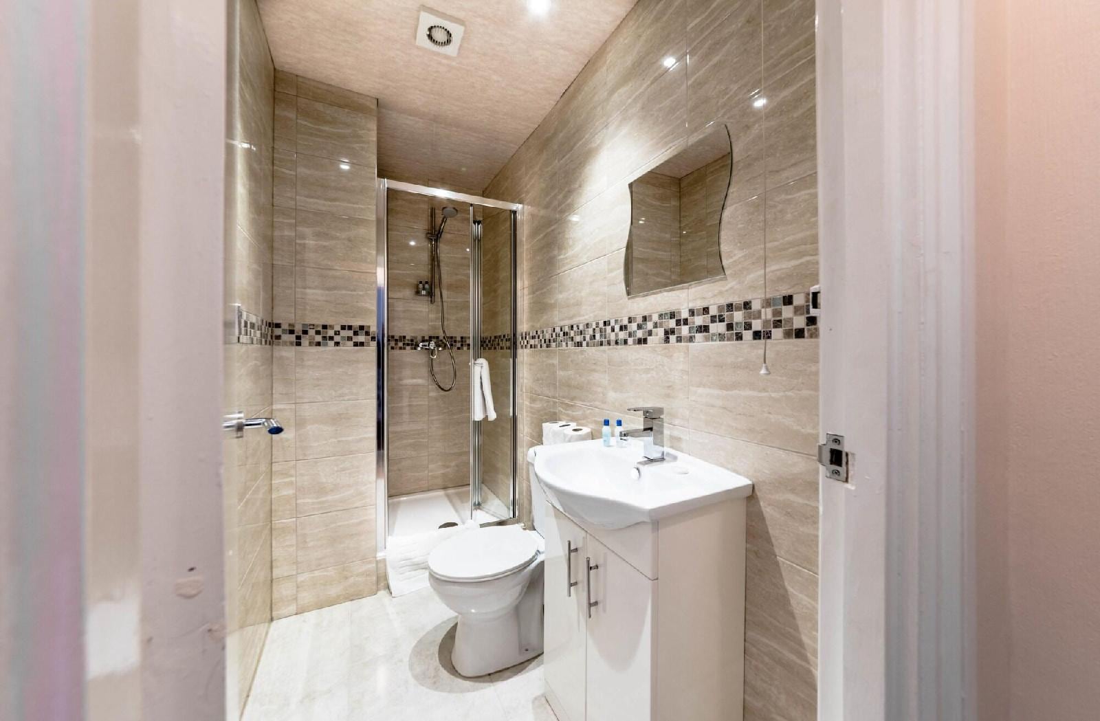 Hellenic Hotel London