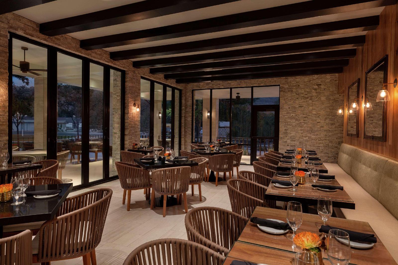 Hoodoo Moab, Curio Collection by Hilton