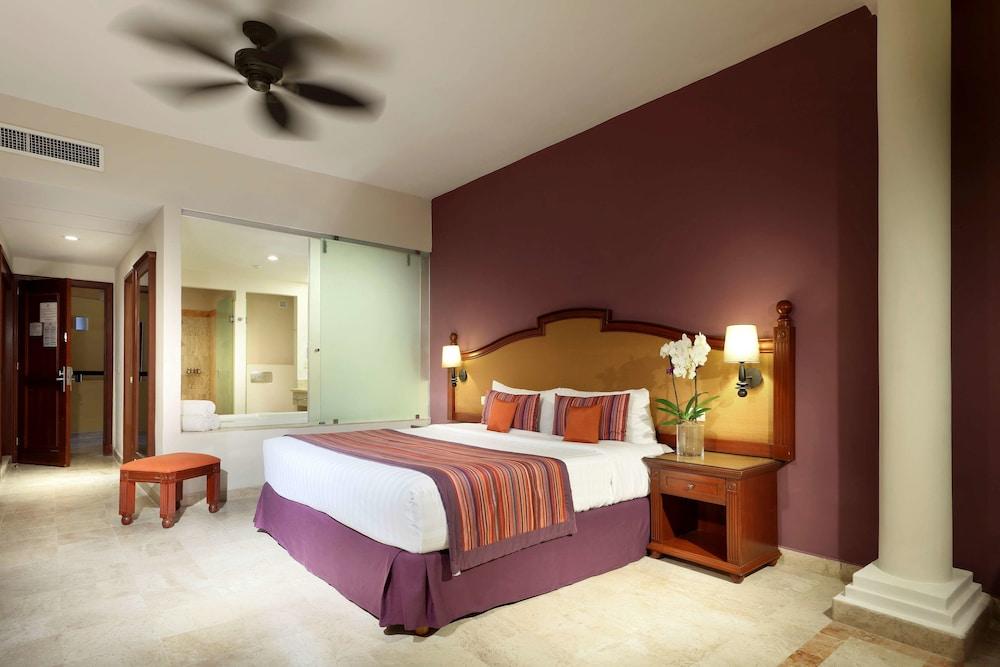 Grand Palladium Vallarta Resort & Spa - All Inclusive