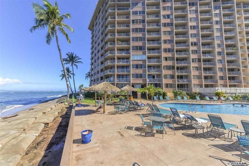 Royal Kahana Resort