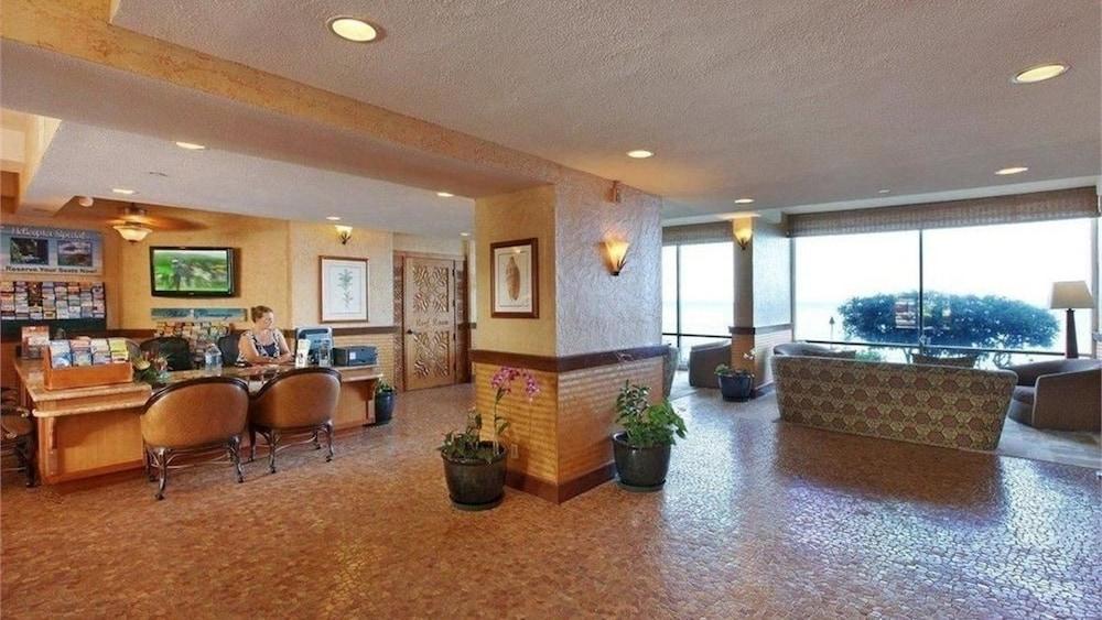 Royal Kahana Resort