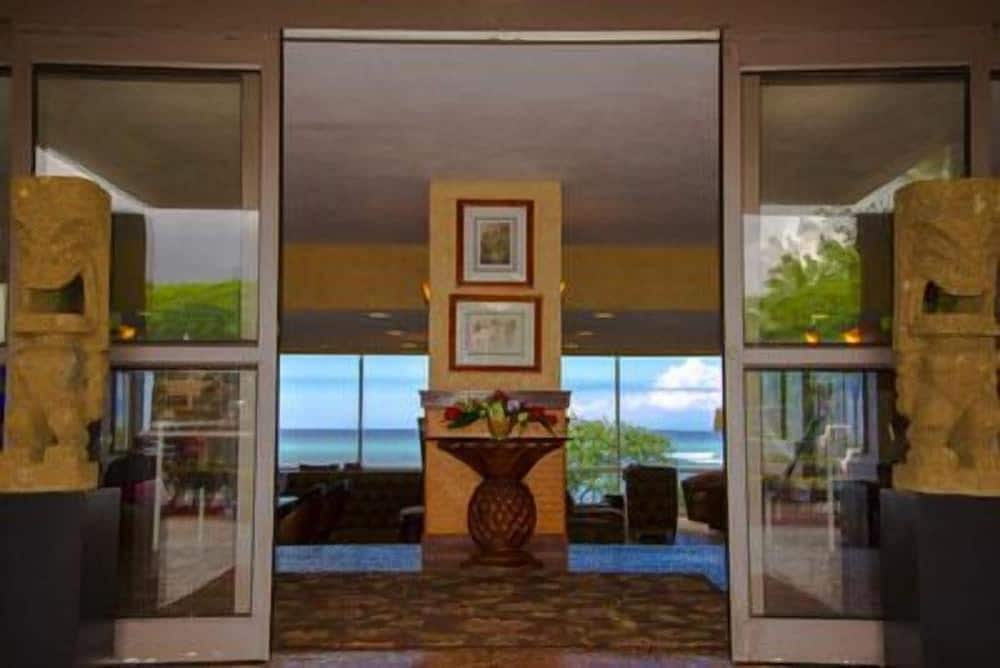 Royal Kahana Resort