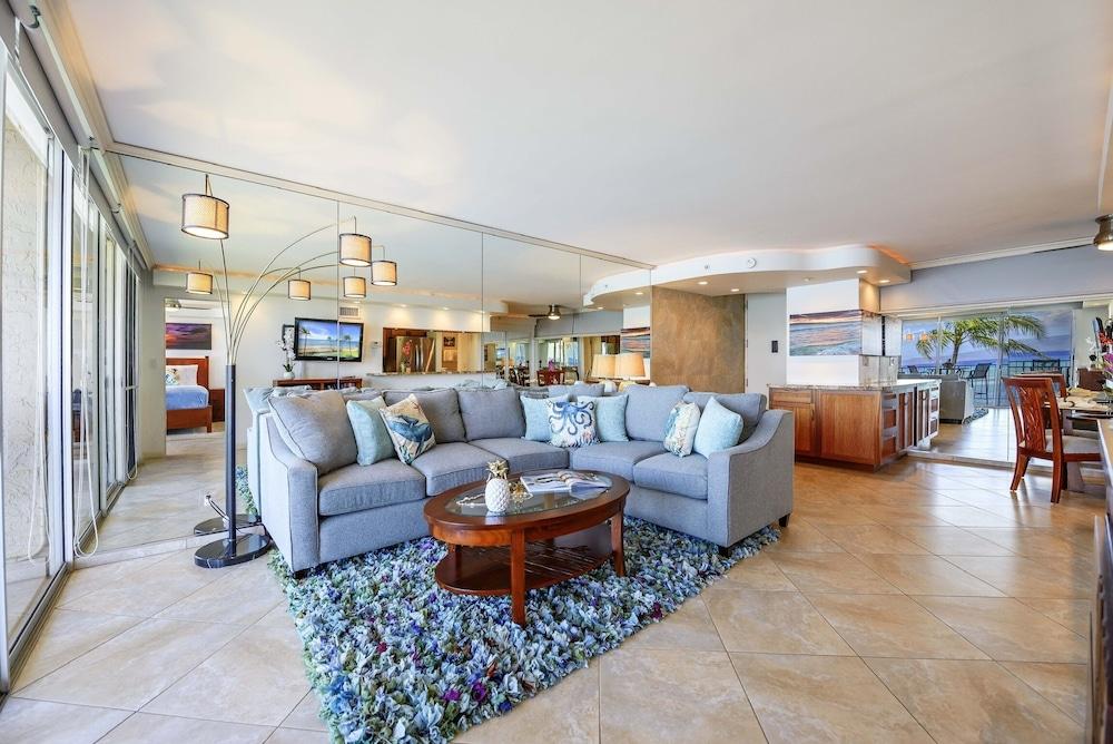 Royal Kahana Resort