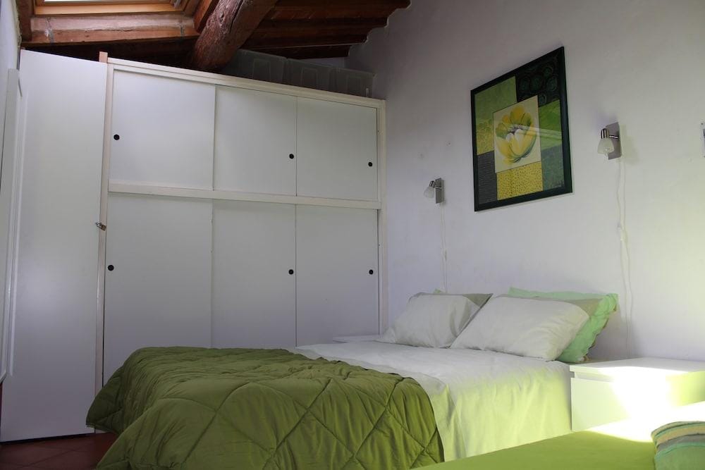Max Apartments