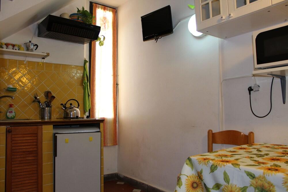 Max Apartments