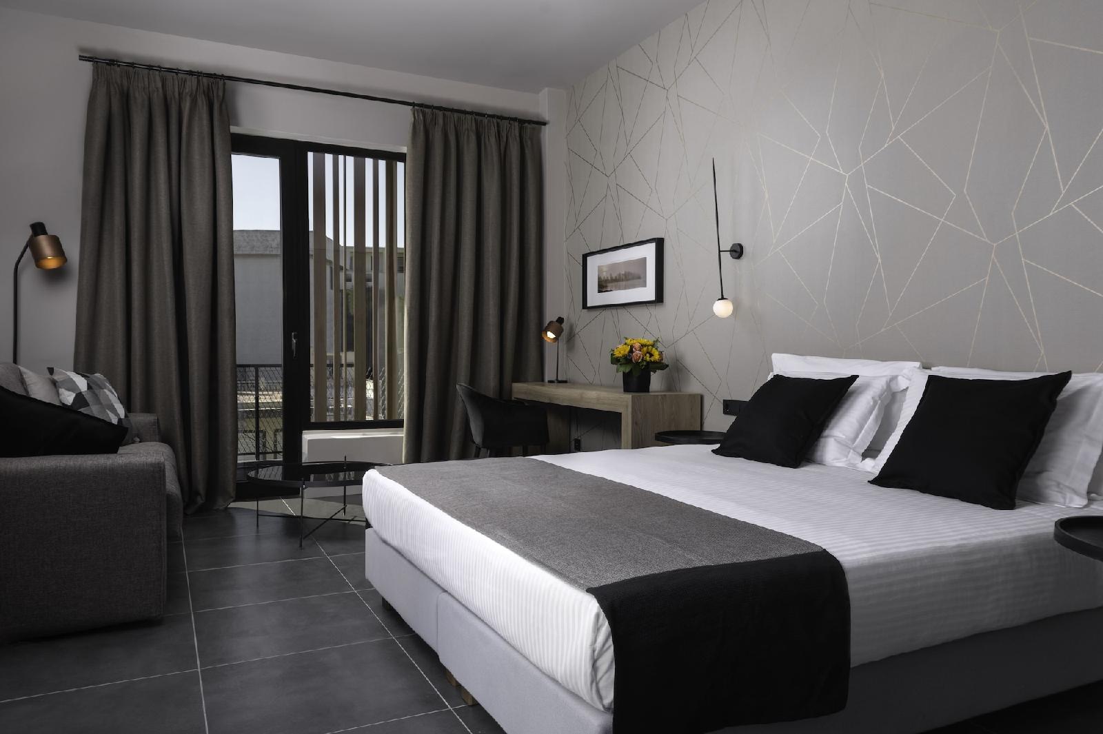 Azur Suites