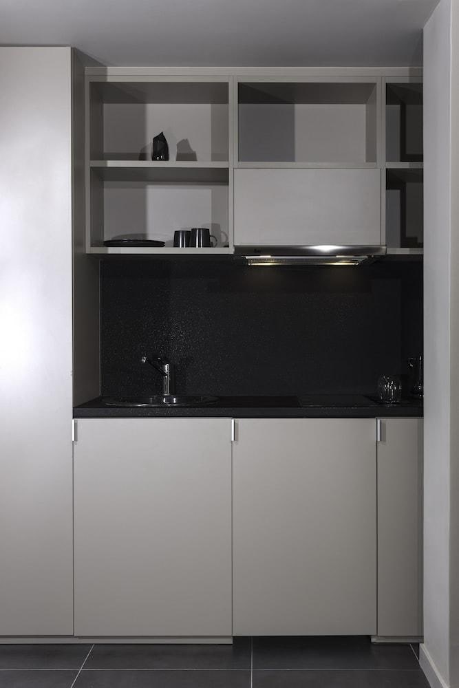 Azur Suites