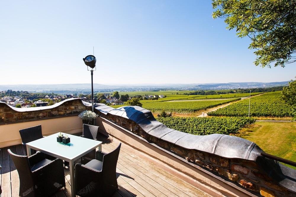 Burghotel Schwarzenstein