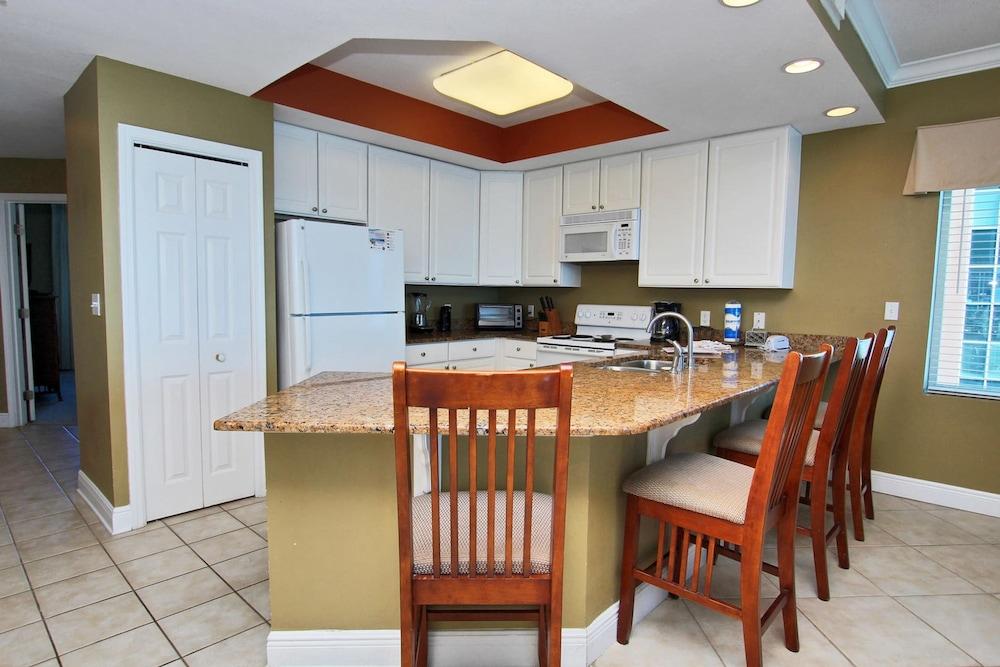 San Carlos Condominiums by Youngs Sun Coast