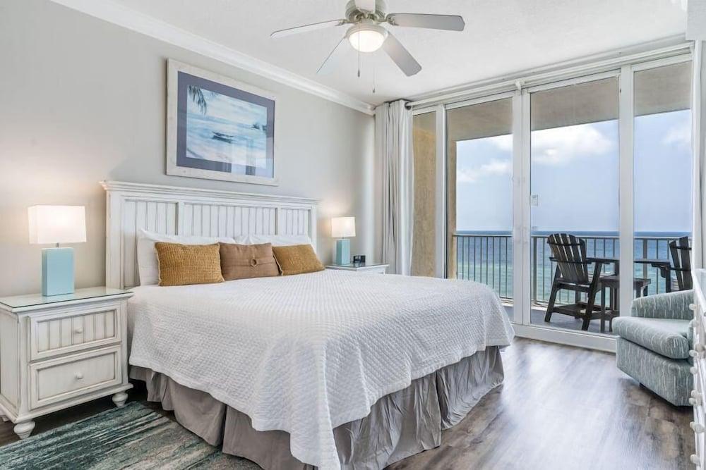 San Carlos Condominiums by Youngs Sun Coast