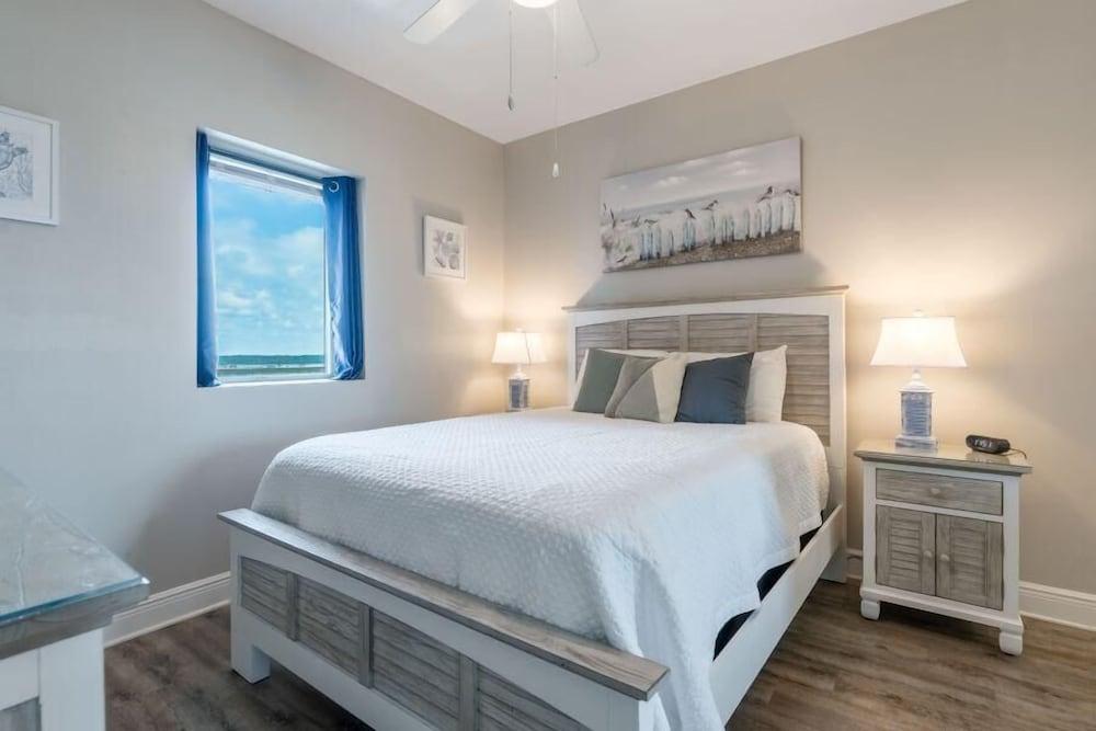 San Carlos Condominiums by Youngs Sun Coast