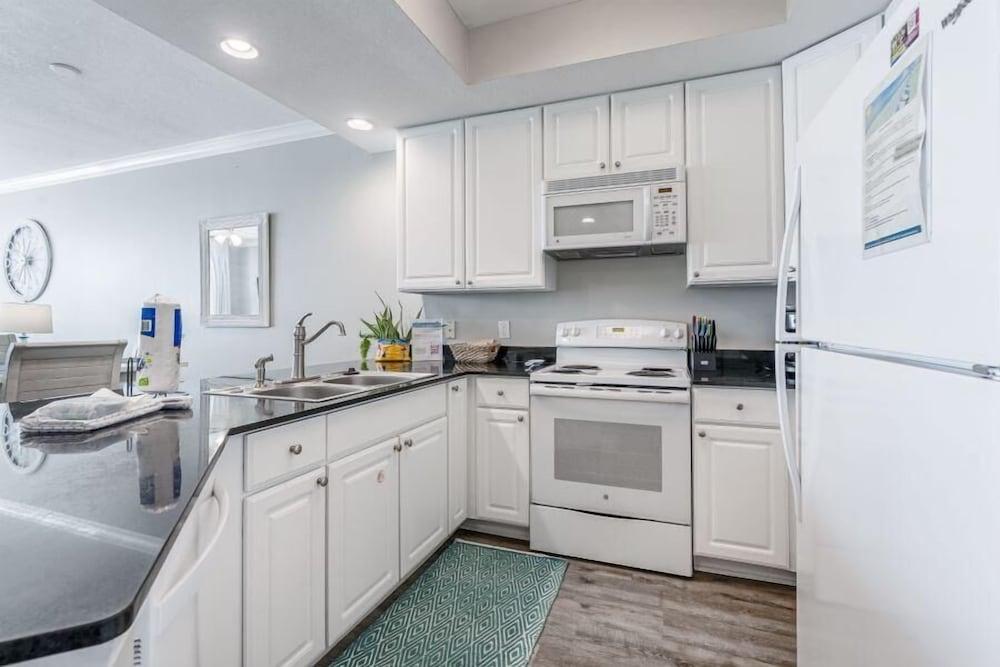 San Carlos Condominiums by Youngs Sun Coast
