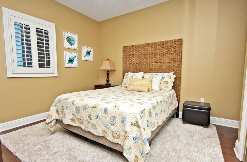 San Carlos Condominiums by Youngs Sun Coast