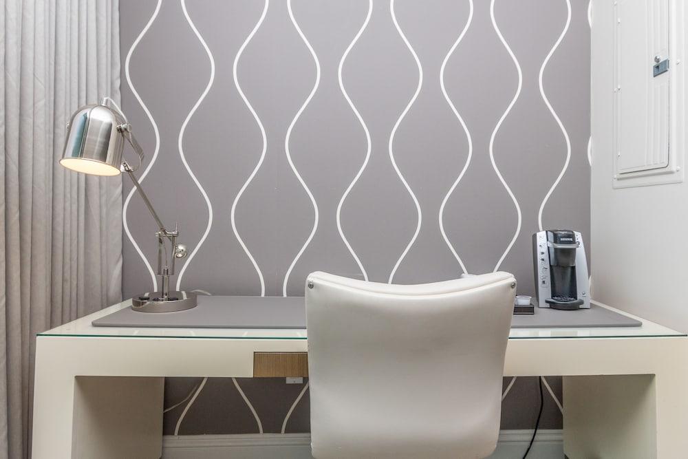 Fontainebleau Miami Beach Private Suites