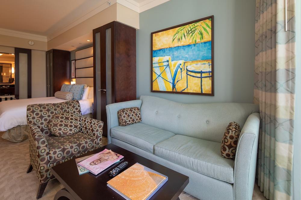 Fontainebleau Miami Beach Private Suites
