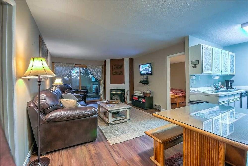 Ski Inn Condominiums