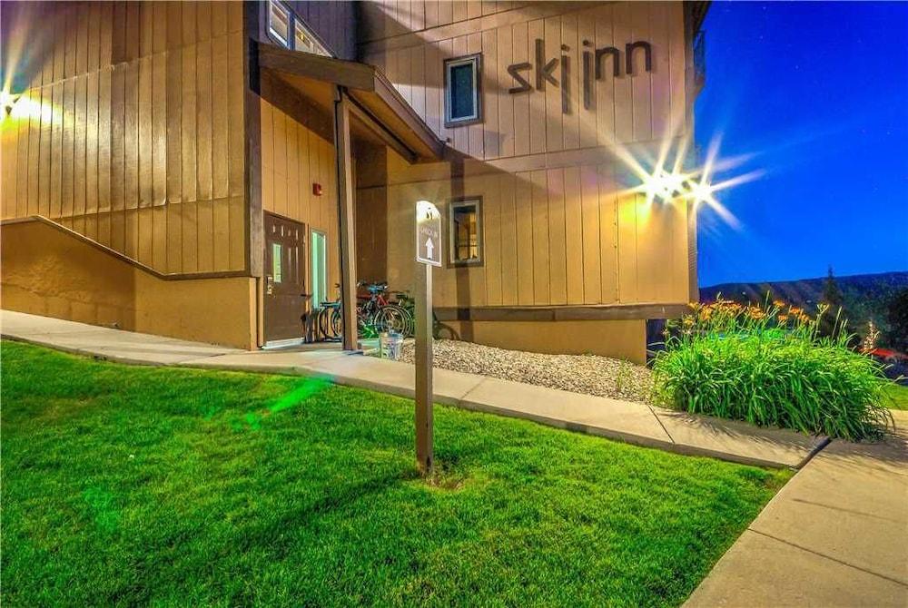 Ski Inn Condominiums