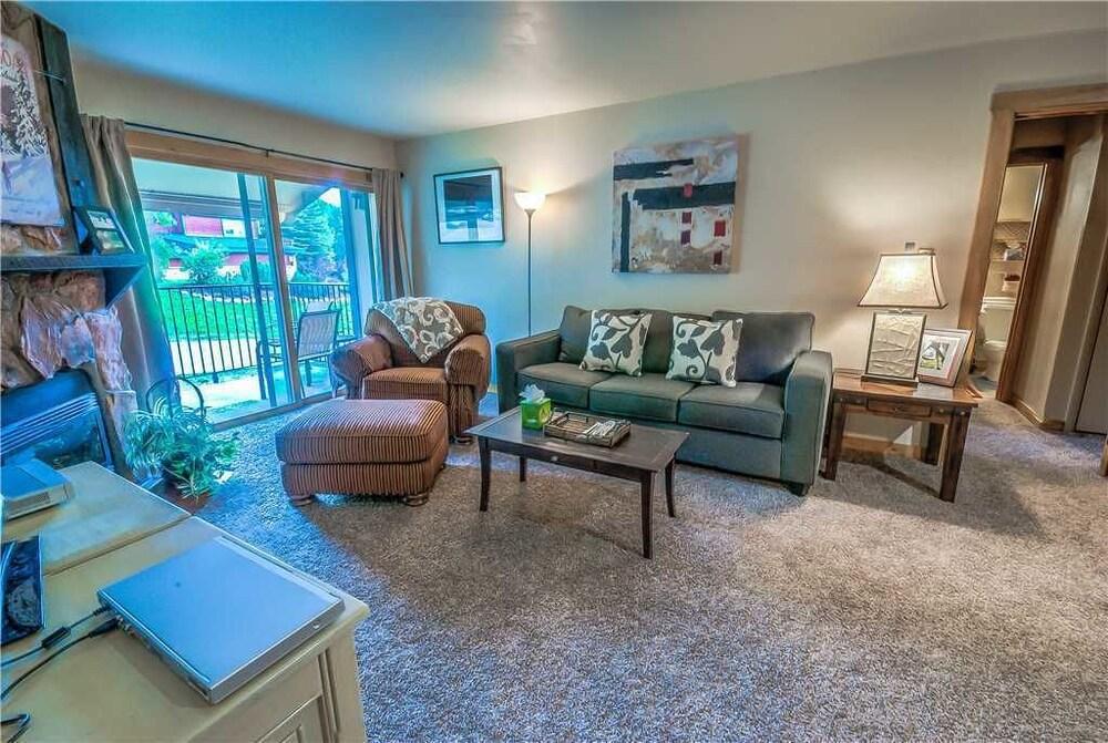 Ski Inn Condominiums