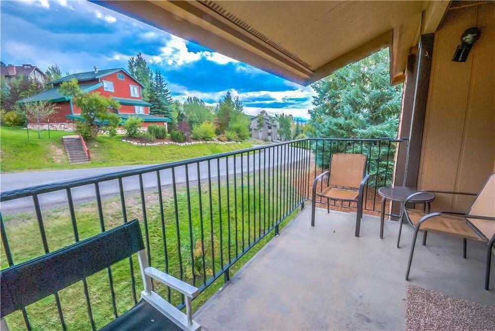 Ski Inn Condominiums