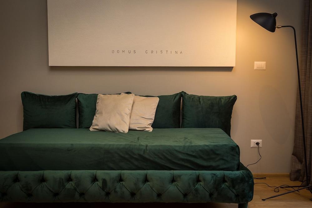 Amazing Piazza Venezia Suites