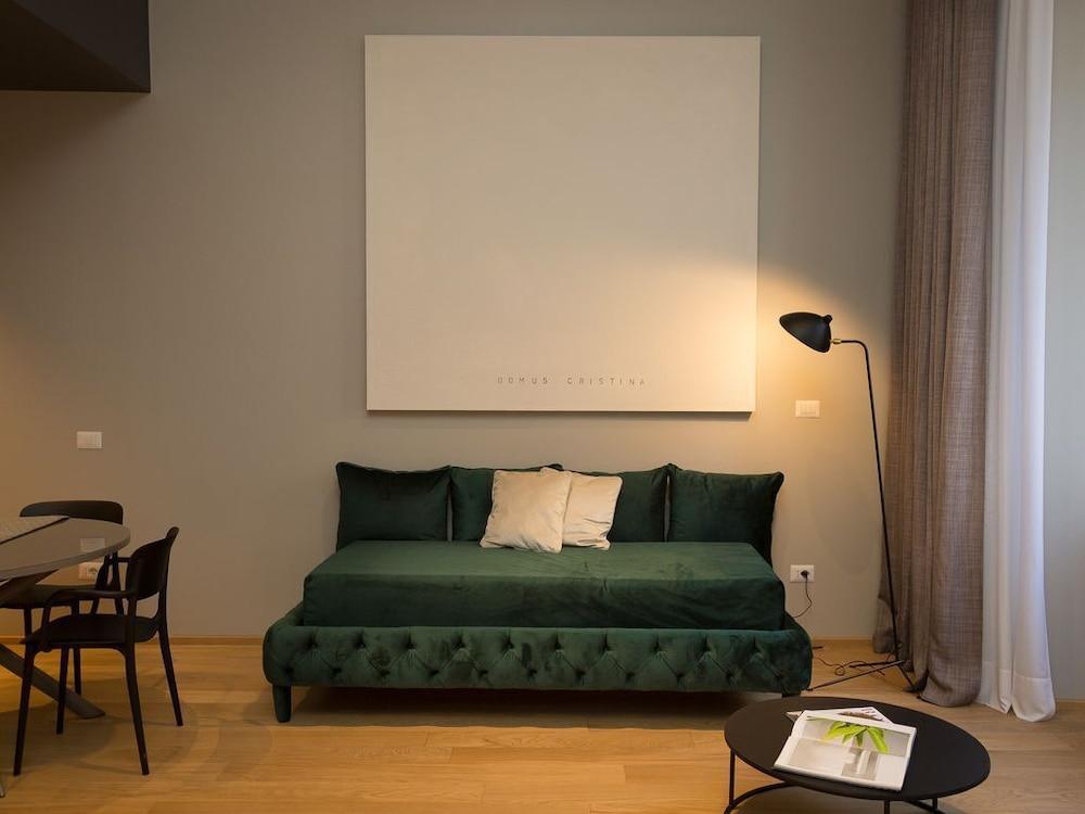 Amazing Piazza Venezia Suites