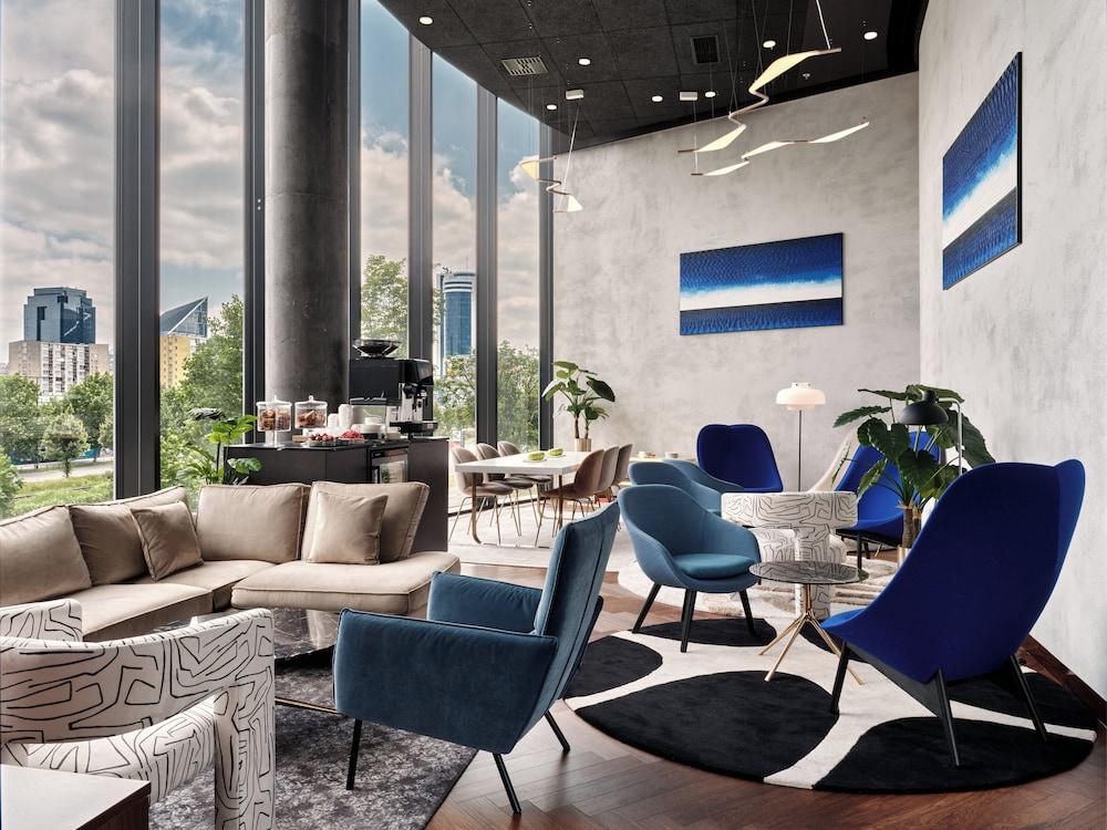 Crowne Plaza Warsaw - The HUB