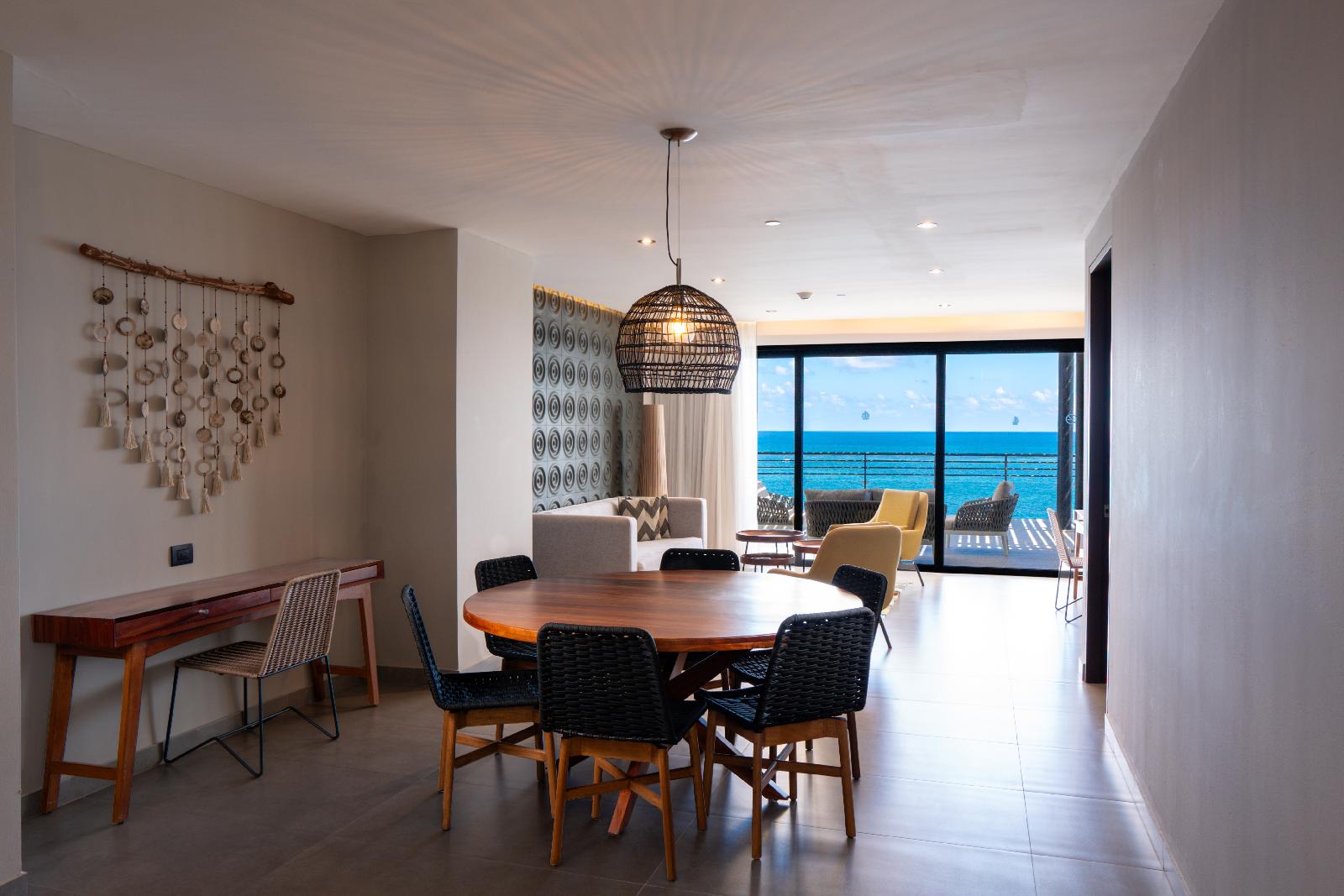 The Fives Oceanfront Puerto Morelos