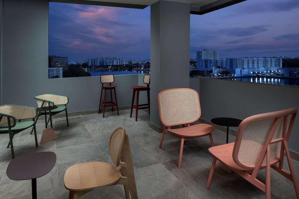 Tru by Hilton Miami Airport South Blue Lagoon