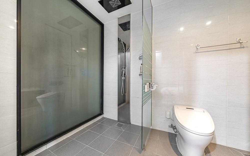 Orsay Business Hotel