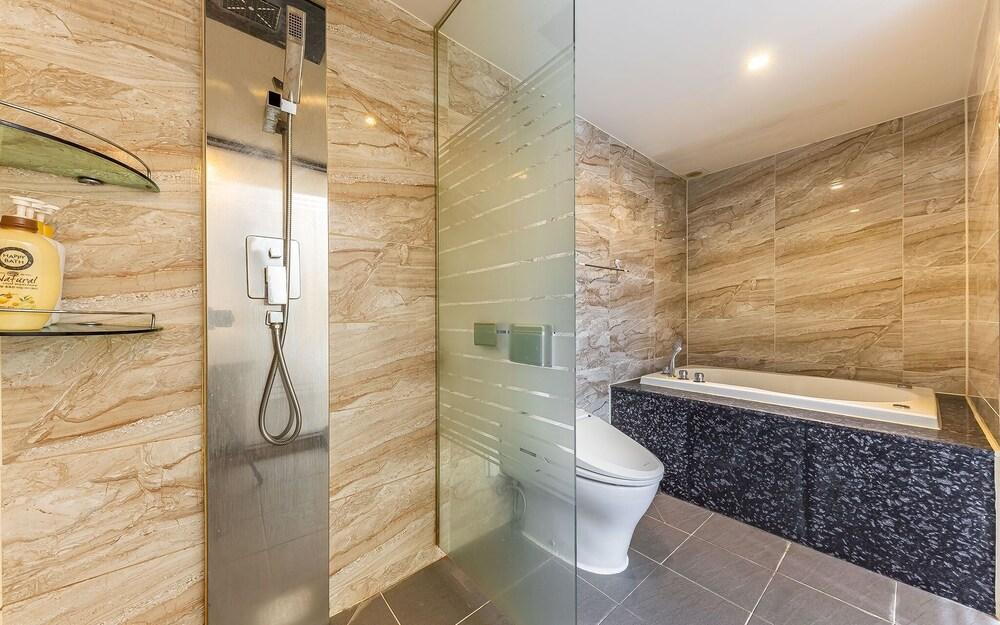 Orsay Business Hotel