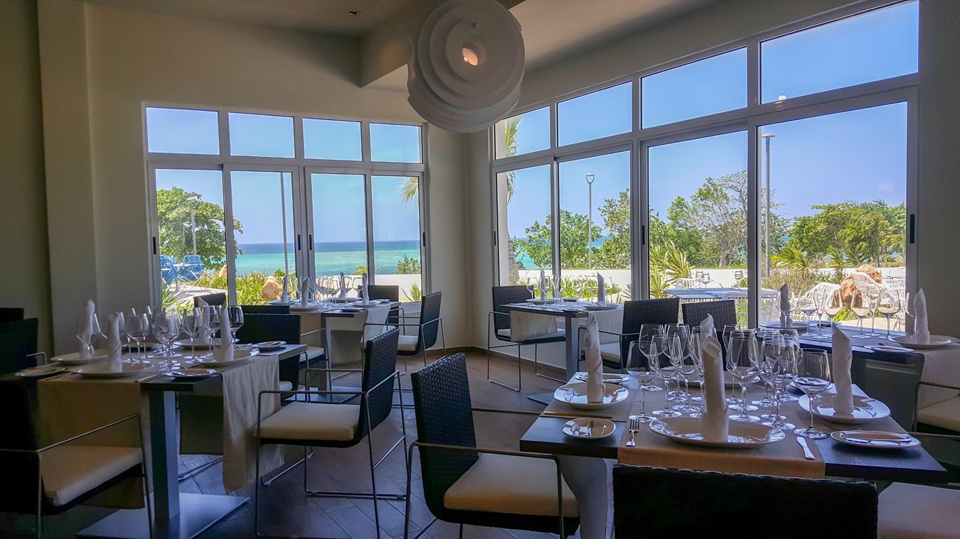 Gran Muthu Almirante Beach Hotel