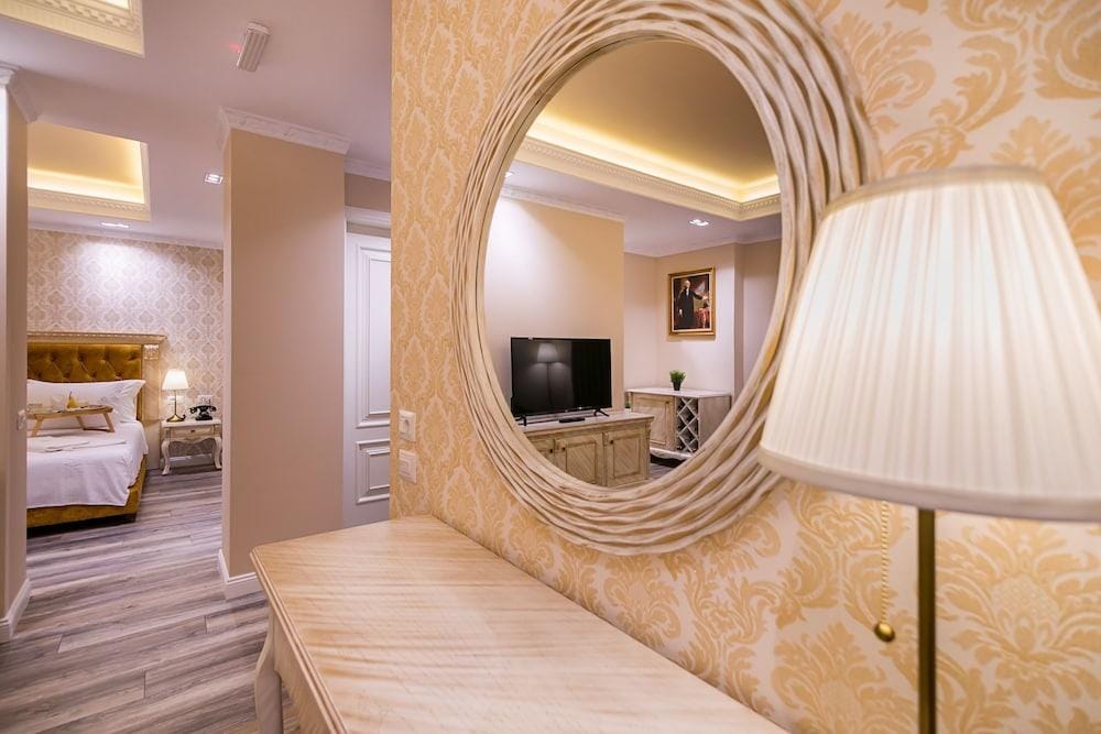 Legacy Hotel