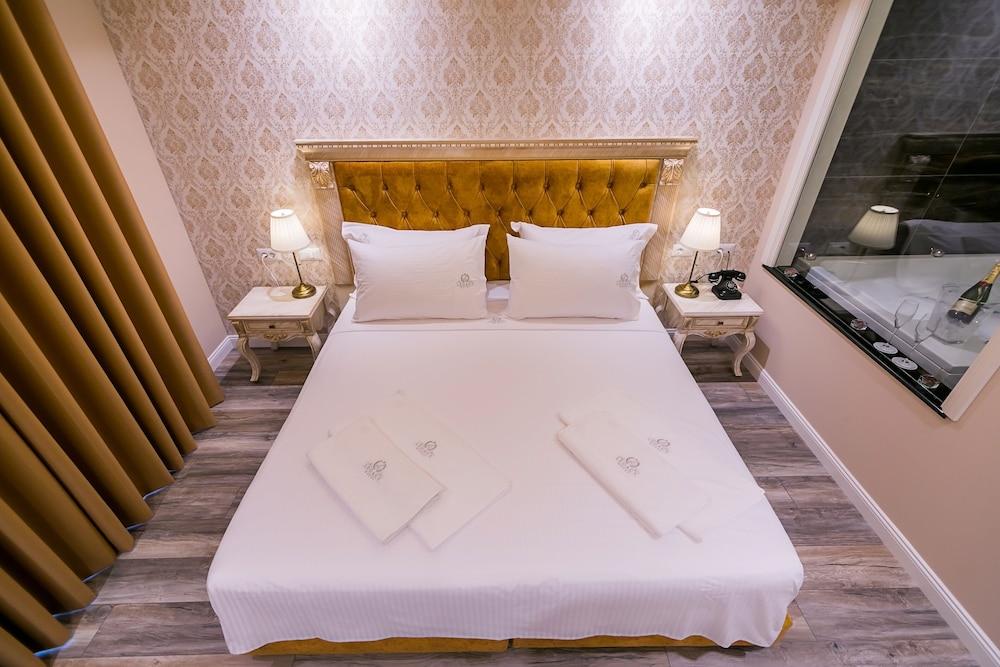 Legacy Hotel