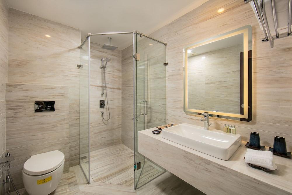 The Oriental Jade Hotel & Spa