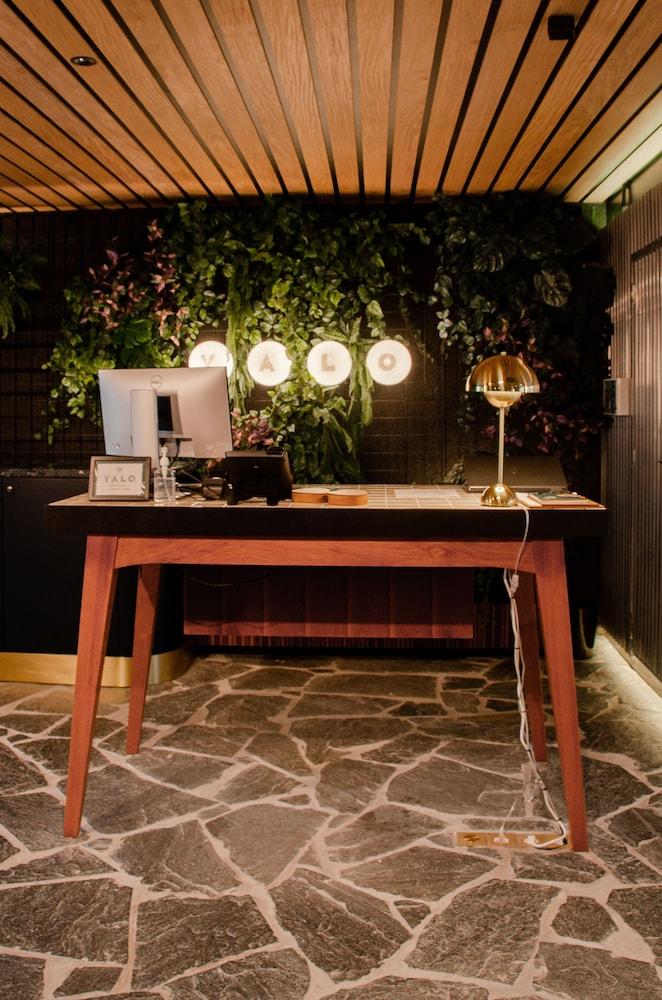 Yalo Urban Boutique Hotel Gent