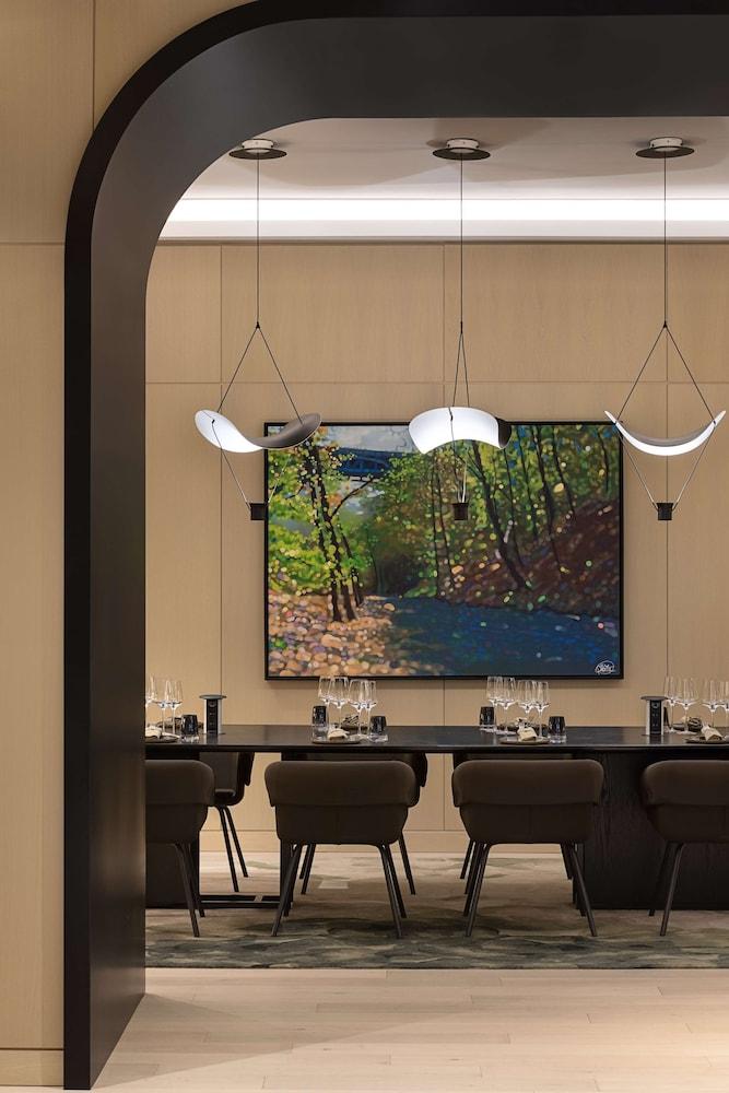 Canopy By Hilton Toronto Yorkville