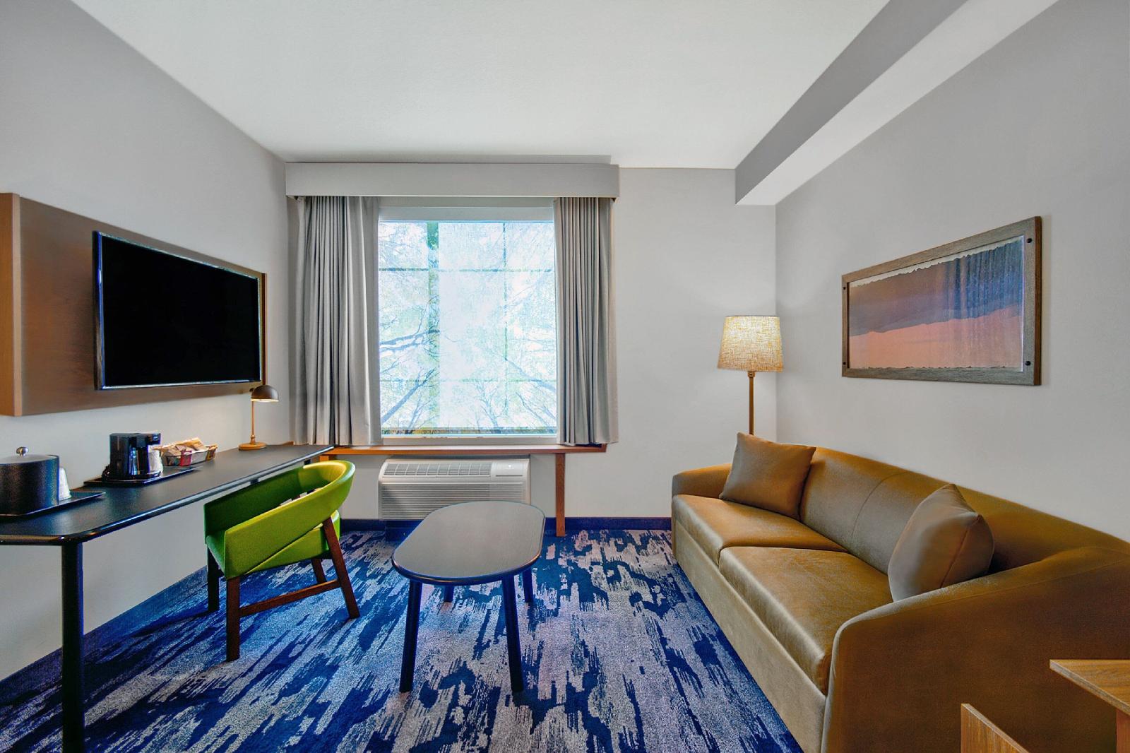 Fairfield Inn & Suites by Marriott Orlando at FLAMINGO CROSSINGS Town Center