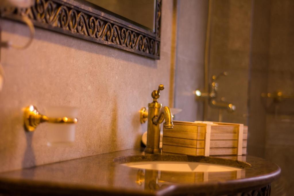 Epidamn Hotel