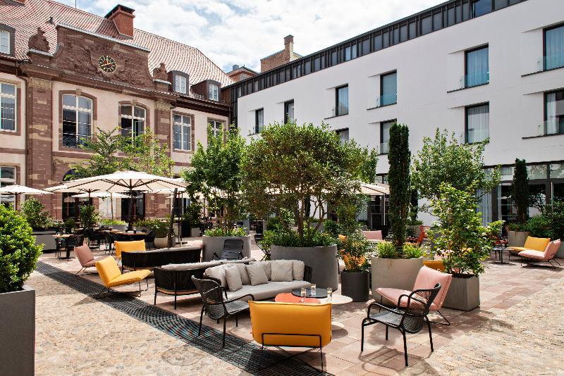 Leonor Hotel
