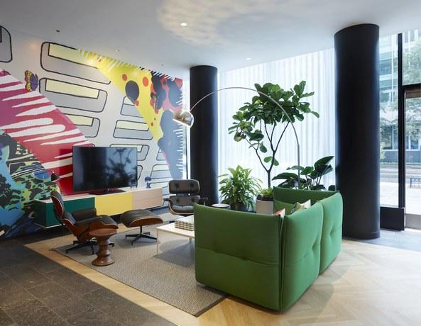 CitizenM London Victoria Station