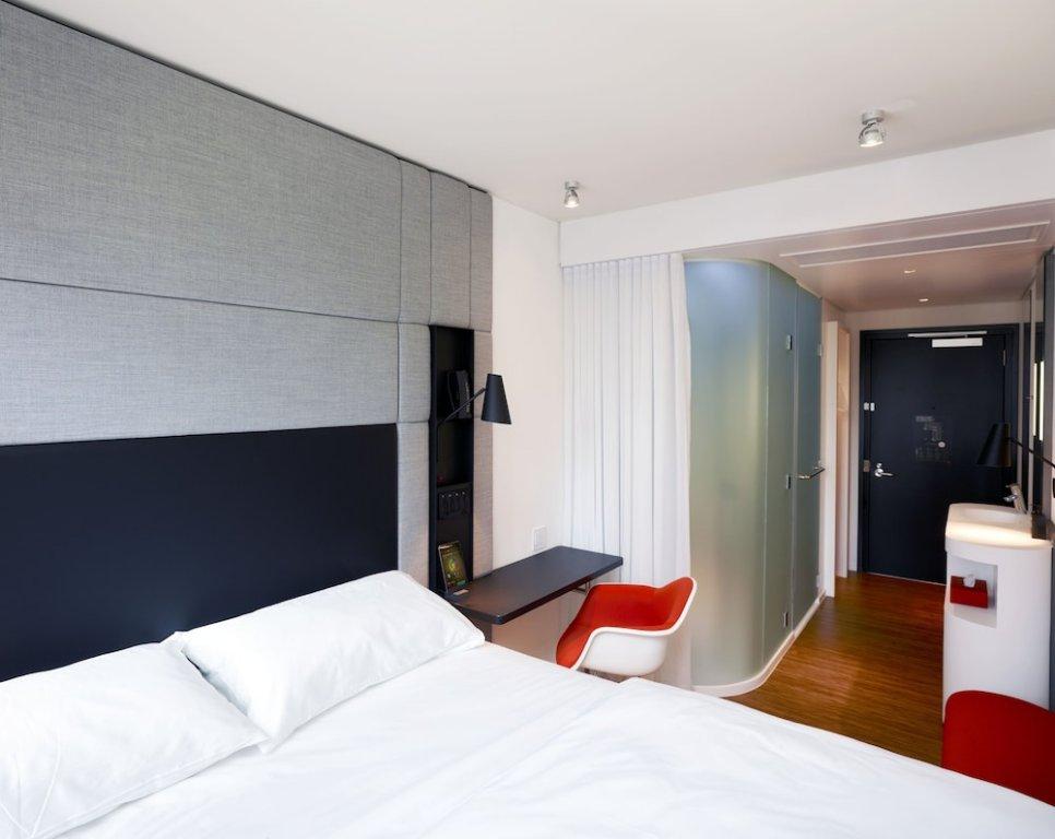 citizenM Miami World Center