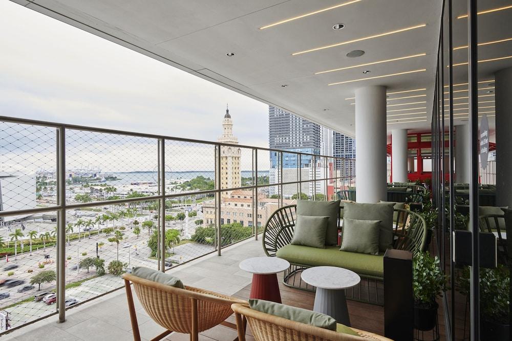 citizenM Miami World Center