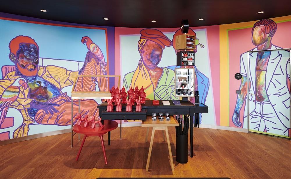 citizenM Miami World Center
