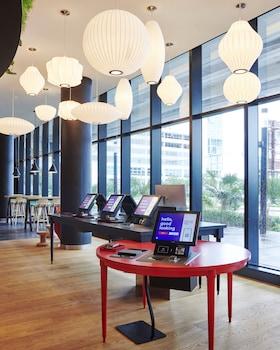 citizenM Miami World Center
