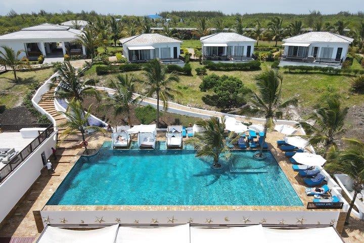 Le Mersenne Zanzibar, Autograph Collection