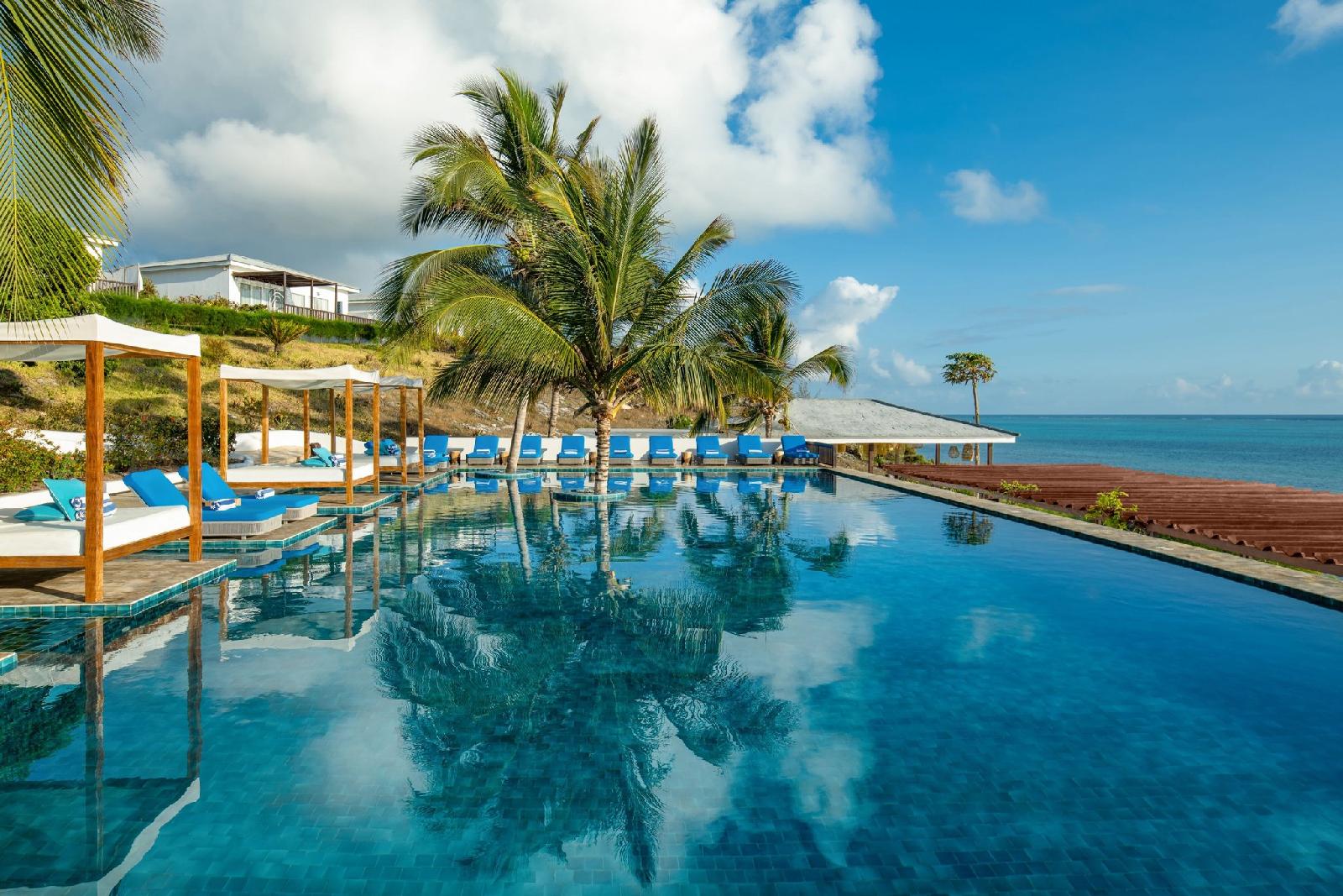 Le Mersenne Zanzibar, Autograph Collection