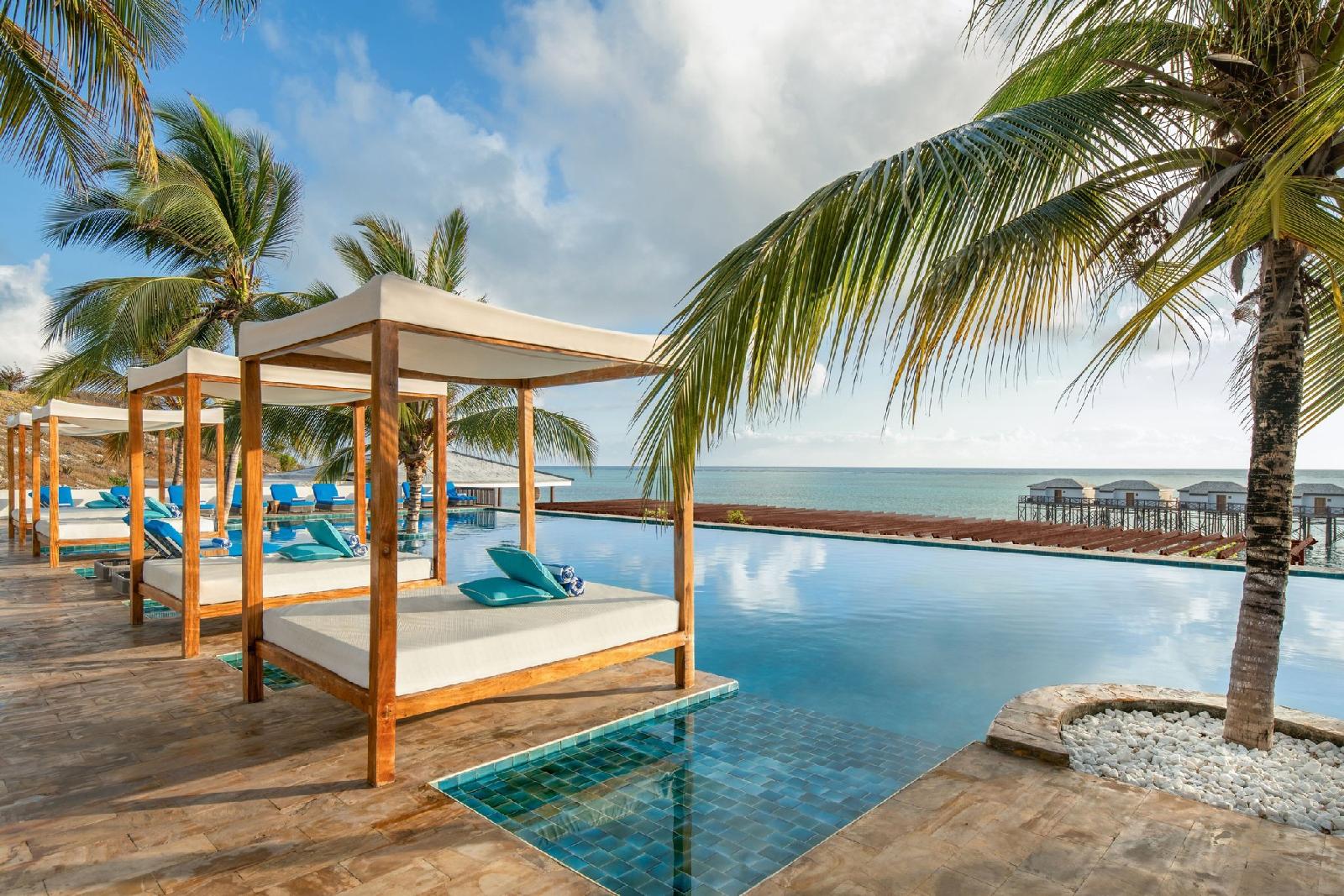Le Mersenne Zanzibar, Autograph Collection