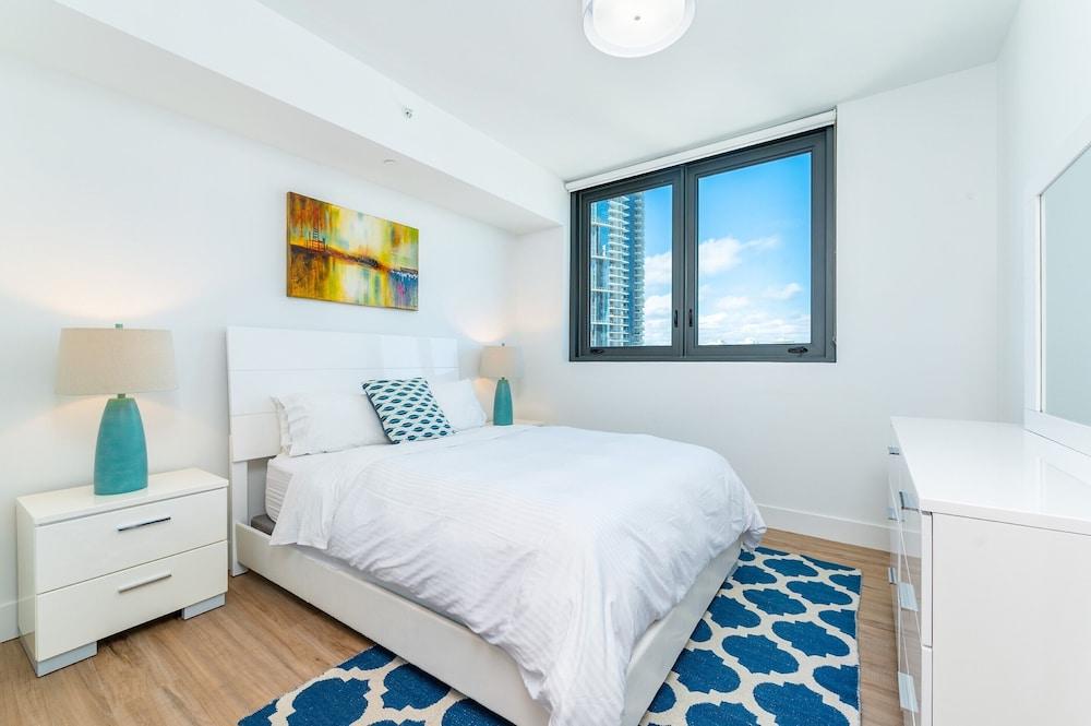 Caoba by Global Luxury Suites