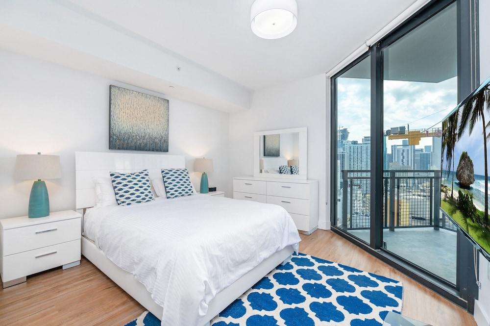 Caoba by Global Luxury Suites