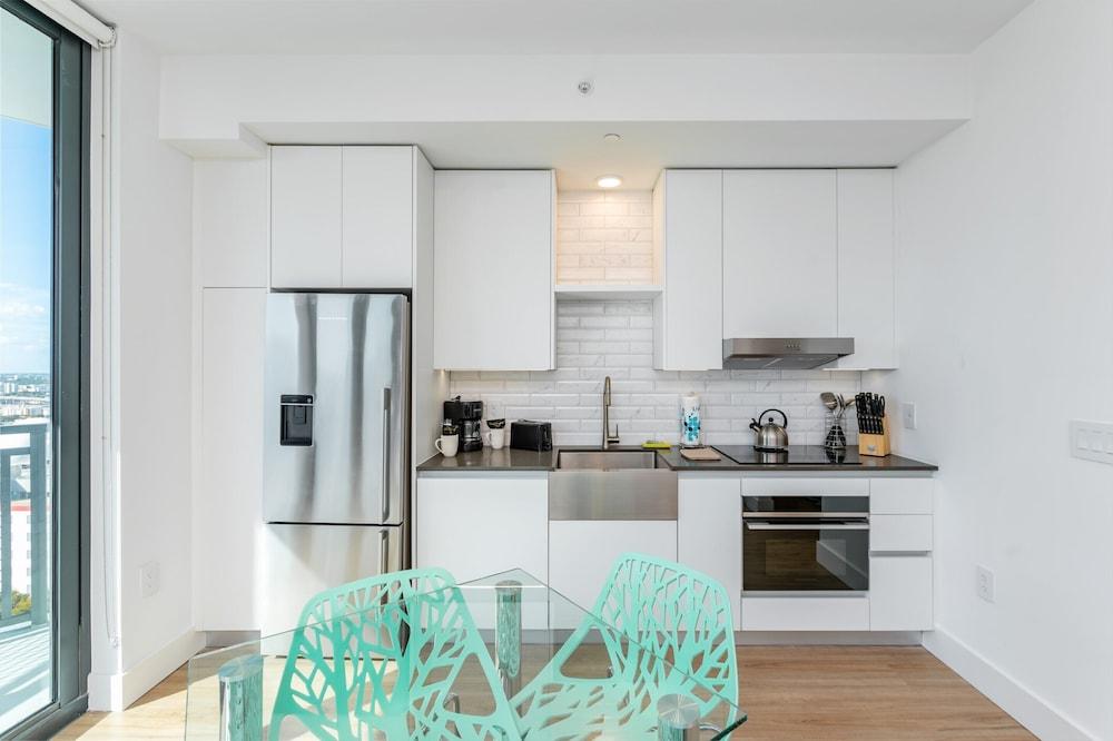 Caoba by Global Luxury Suites